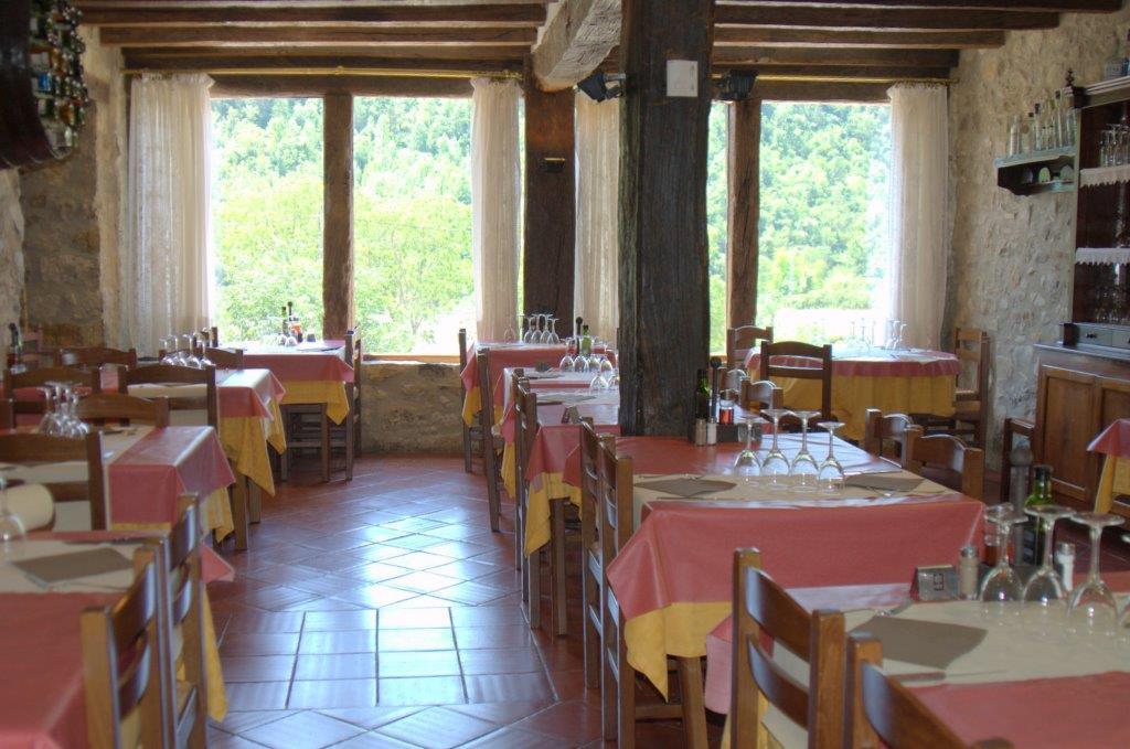 Hostal De La Rovira Oix Eksteriør bilde