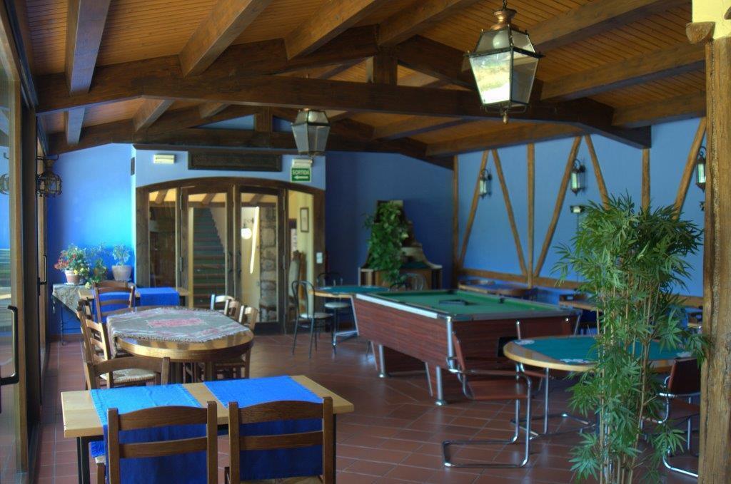 Hostal De La Rovira Oix Eksteriør bilde