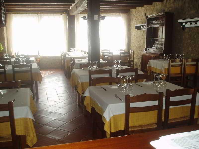 Hostal De La Rovira Oix Eksteriør bilde