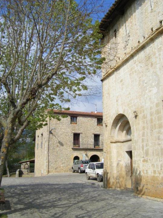 Hostal De La Rovira Oix Eksteriør bilde